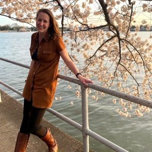 Meet your Posher, Becky